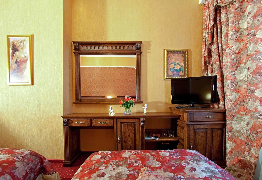 Deluxe Hotel Kupava Lviv Kültér fotó