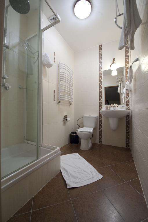 Deluxe Hotel Kupava Lviv Kültér fotó