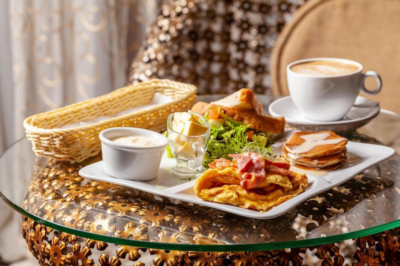Deluxe Hotel Kupava Lviv Kültér fotó